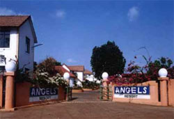 Hotel Angels Beach Resort - Goa